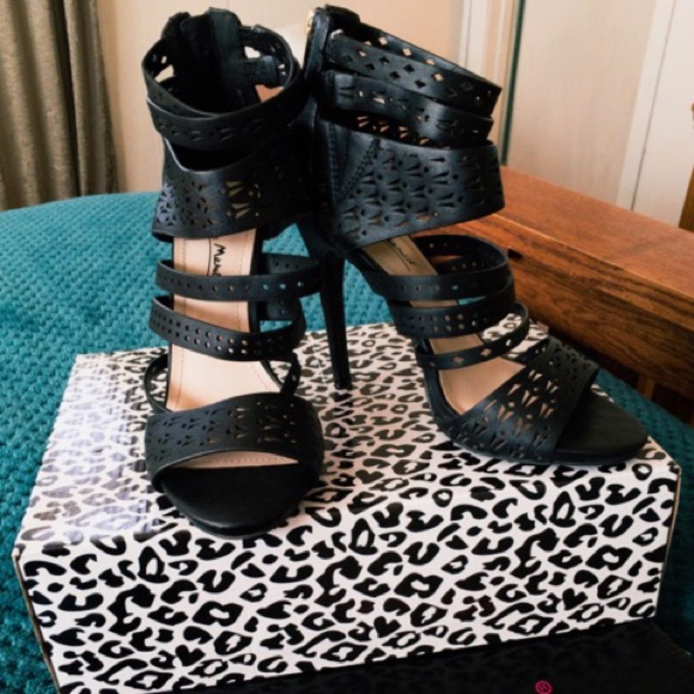 Anne Michelle Newbee High Heels